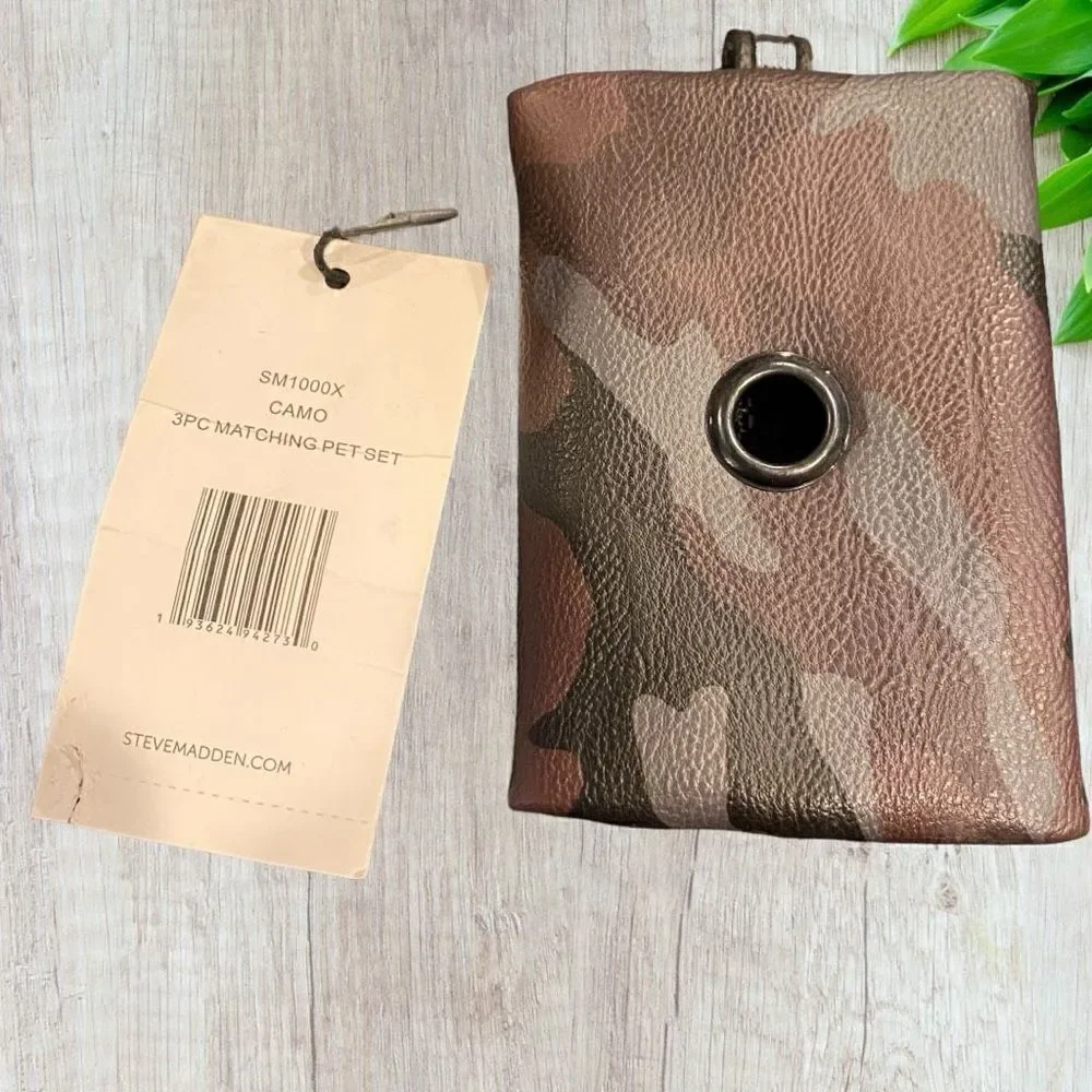 NWT Steve Madden Camo Pet Waste Poop Bag Dispenser Bag